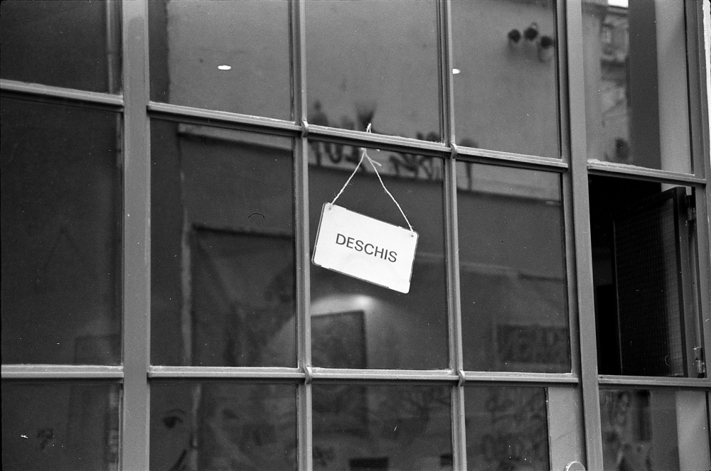 Art and Documentary Photography - Loading # 21 kodak t-max 400 030.jpg