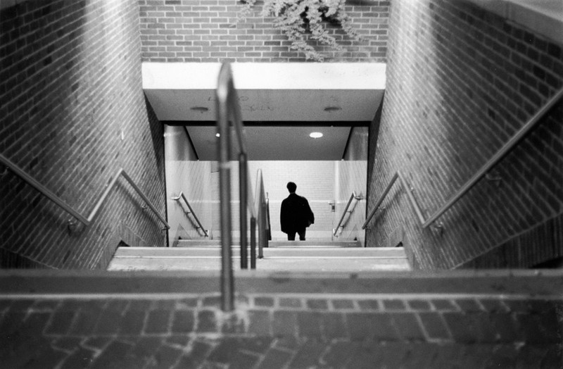 Art and Documentary Photography - Loading Descent_to_Subway_large.jpg