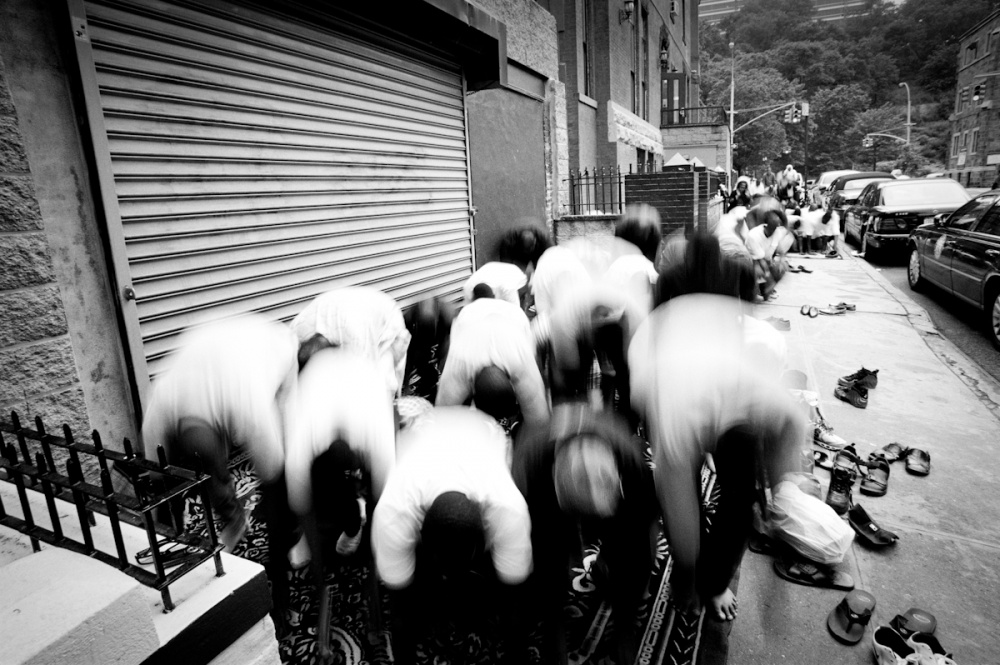 Art and Documentary Photography - Loading Babel the Urge to Pray_VPeretti_08.jpg
