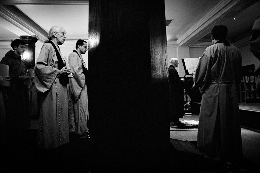 Art and Documentary Photography - Loading Babel the Urge to Pray_VPeretti_10.jpg
