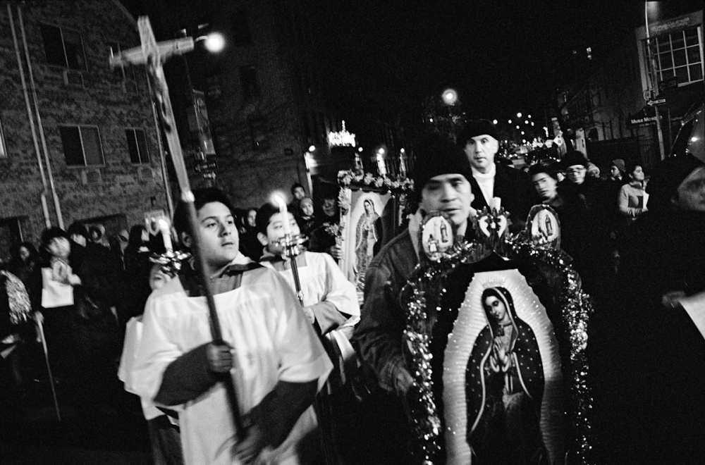Art and Documentary Photography - Loading Babel the Urge to Pray_VPeretti_16.jpg